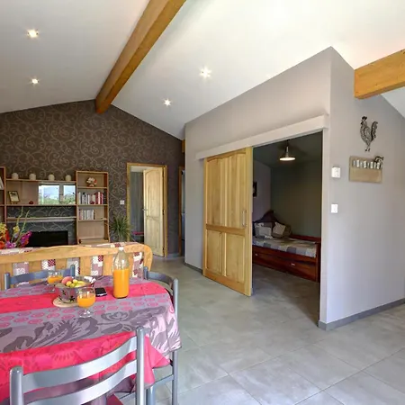 Holiday home Equipe Avec Terrasse, Jardin Et Prestations De Qualite Pres De - Fr-1-496-114 *